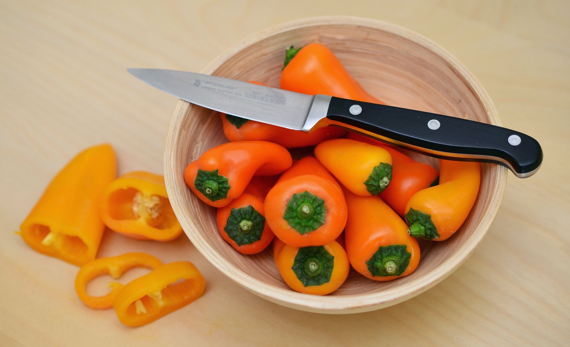 5 činností, ktoré by ste nikdy nemali robiť s kuchynským nožom!