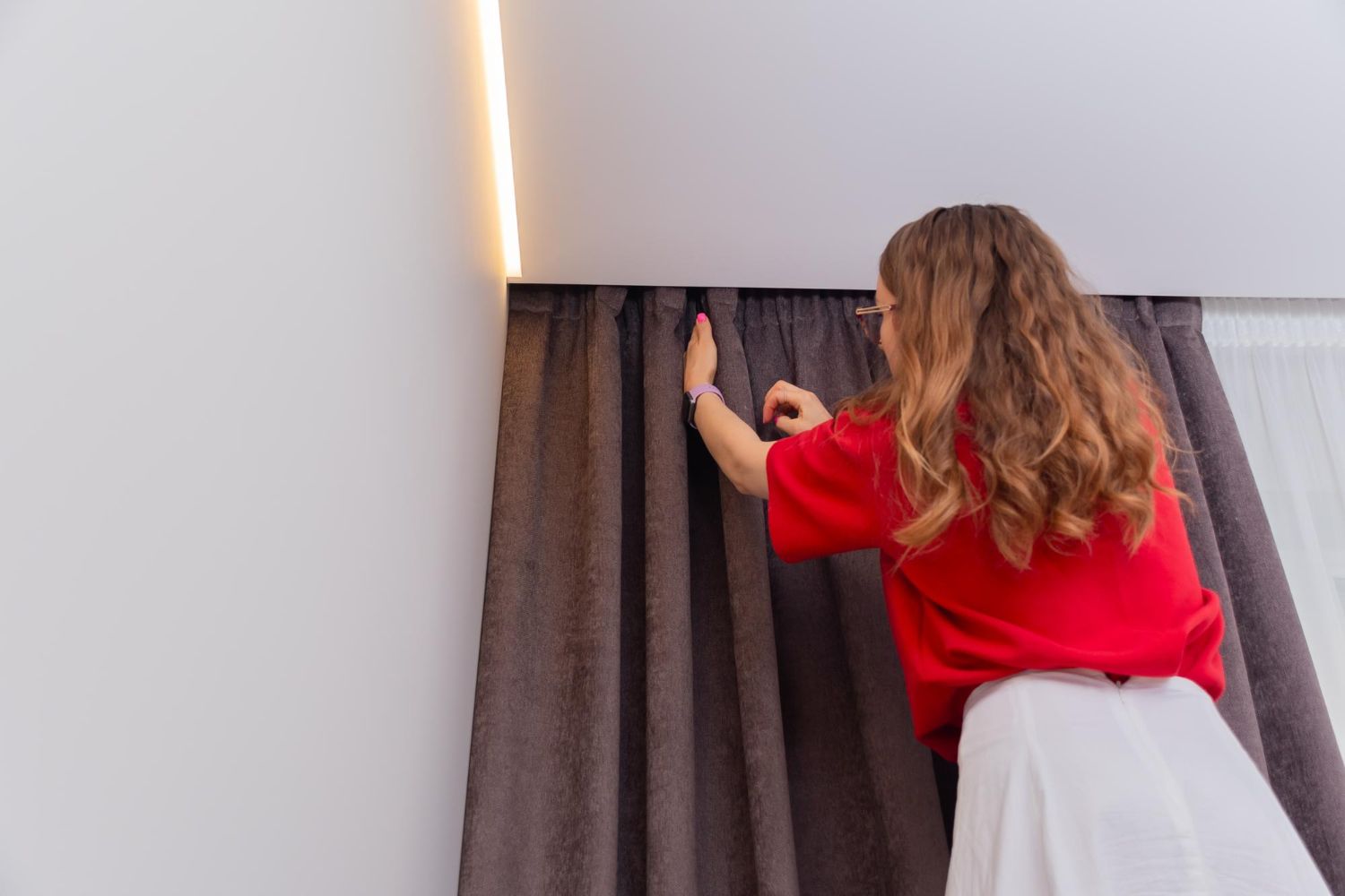 Ozdoba okna, ktorá dokáže chrániť pred hlukom aj teplom